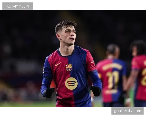 本赛季中场转型后佩德里直塞撕防造连续机会